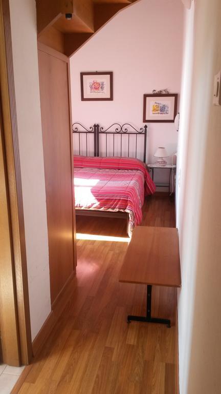 Camere Carli Assisi Rum bild